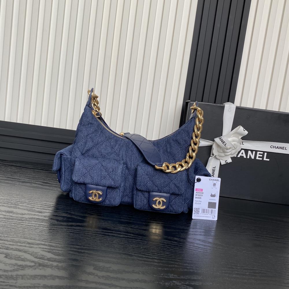 Cowboy Chanel 25C early spring collection AS5339 Hoho hippie bag with double bag opening design is very special The upper body effect is truly casual