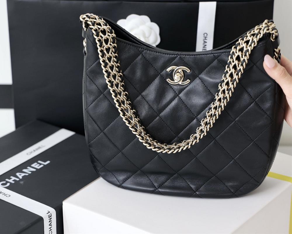 Shipping out2022cc SpringSummer Collection HappyPurchase for RMB 3530022p Hippie Underarm BagWe continue to use the classic hippie style design only