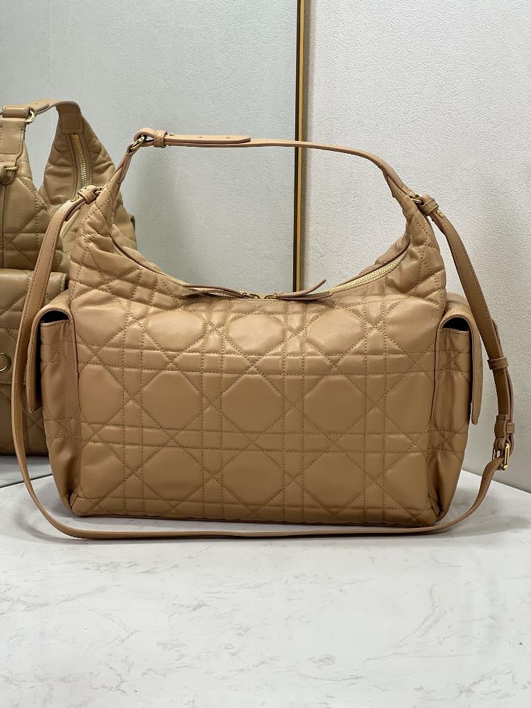 large sizeDDream Mini Handbag 33x20x11cm  professional luxury fashion brand agency businessIf you have wholesale or retail intentions please contac