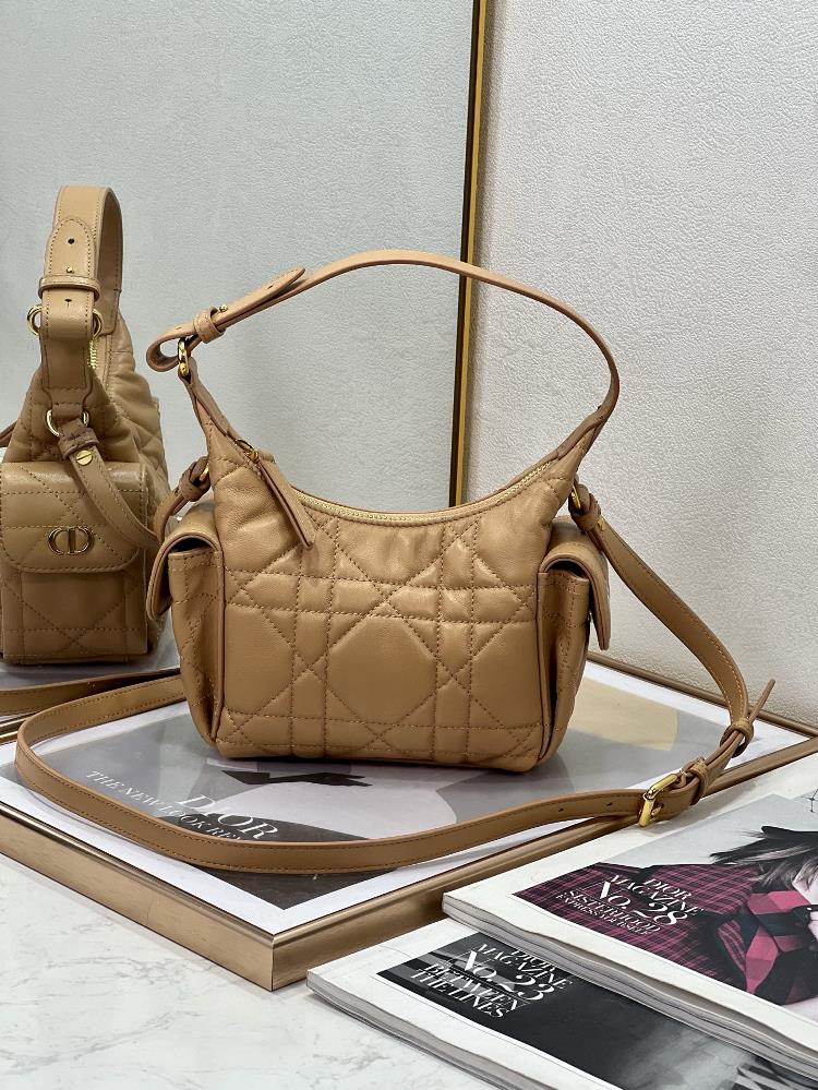 Small scale return of goodsDDream Mini Handbag 18x17x9cm  professional luxury fashion brand agency businessIf you have wholesale or retail intention