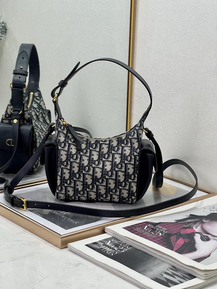 trumpetReturn goodsDDream Mini Handbag 18x17x9cm  professional luxury fashion brand agency businessIf you have wholesale or retail intentions pleas