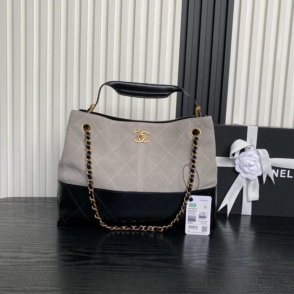 Chanel 25A High end Handmade Workshop Series AS5634 suede patchwork hobo Maillard color suede retro hardware with a large capacity to meet the soft an