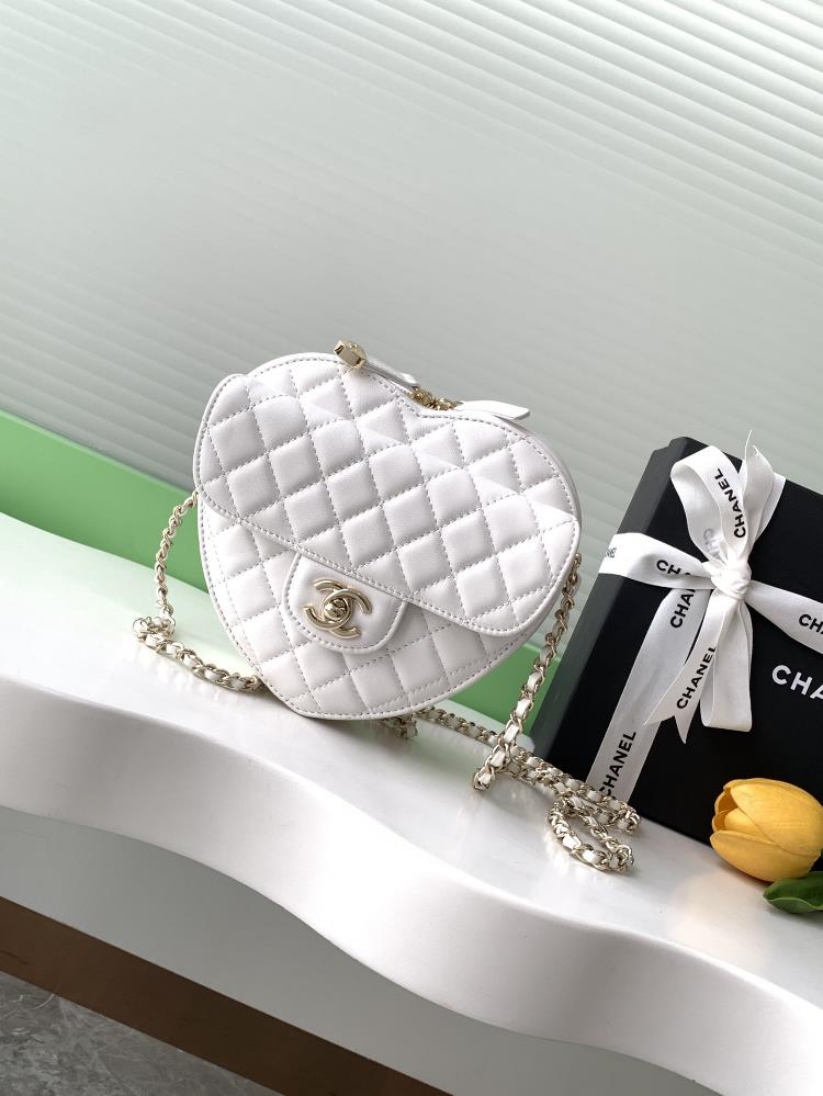 22cc SpringSummer Love Series HappyThe heartshaped style is really super beautiful Even if its a VIP its hard to buy at the counter Tears have