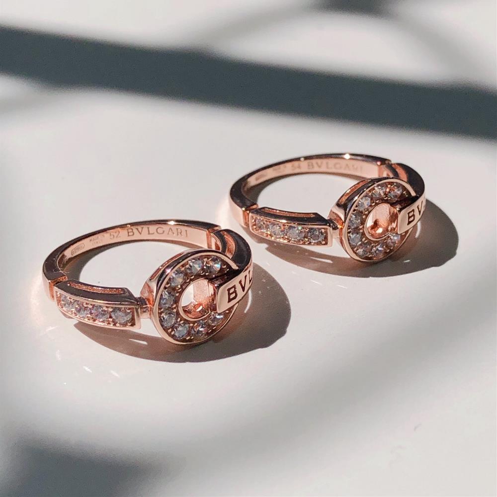 Real shot details 925 high version pure silver returned for saleThe popular ring from Baojia is now in operationK Gold High Version PrintingSize 505