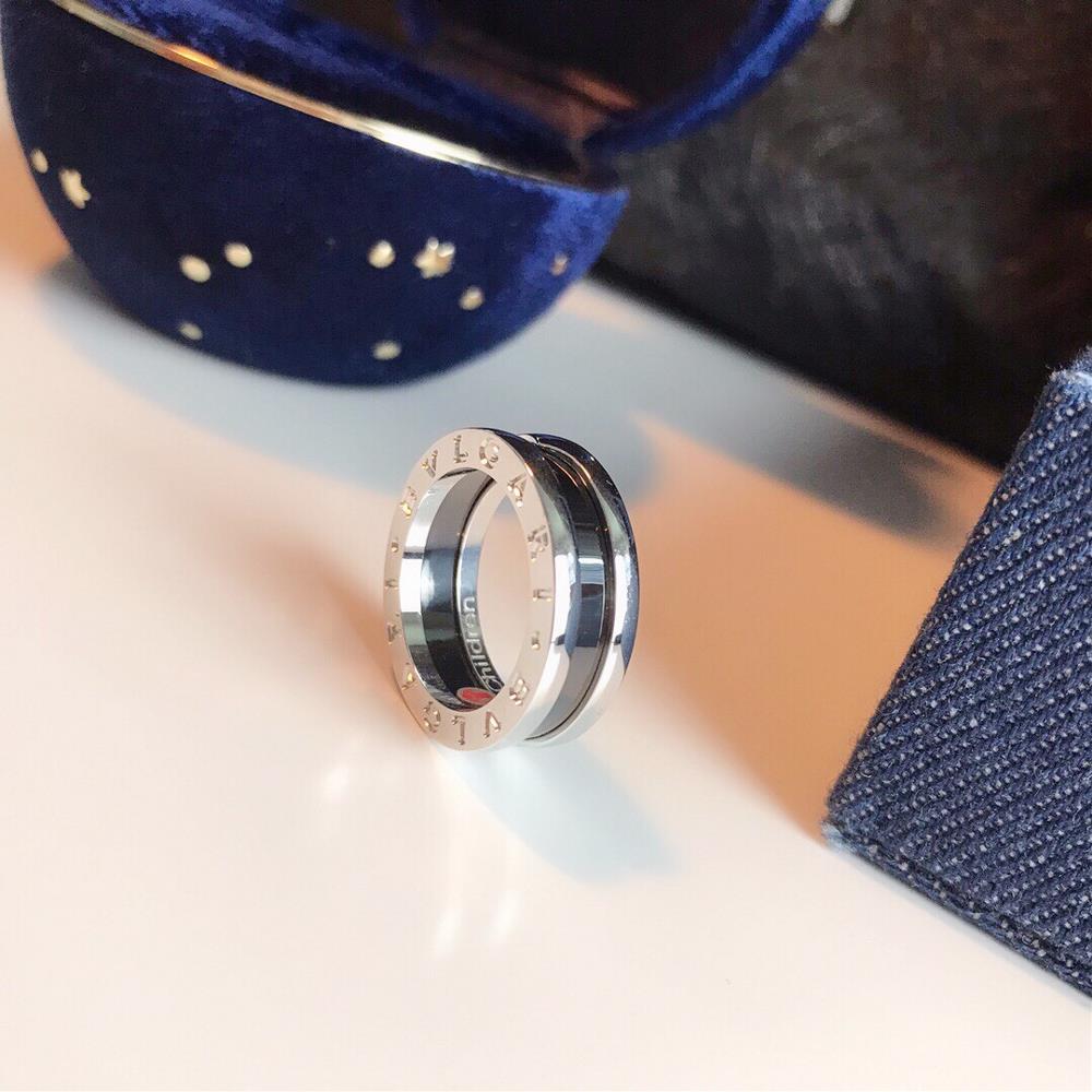 The highest version of couple style BVLGAR BVLGAR charity style Little Red Man seriesBlack ceramic pure silver ringThe couple ring star style can be w