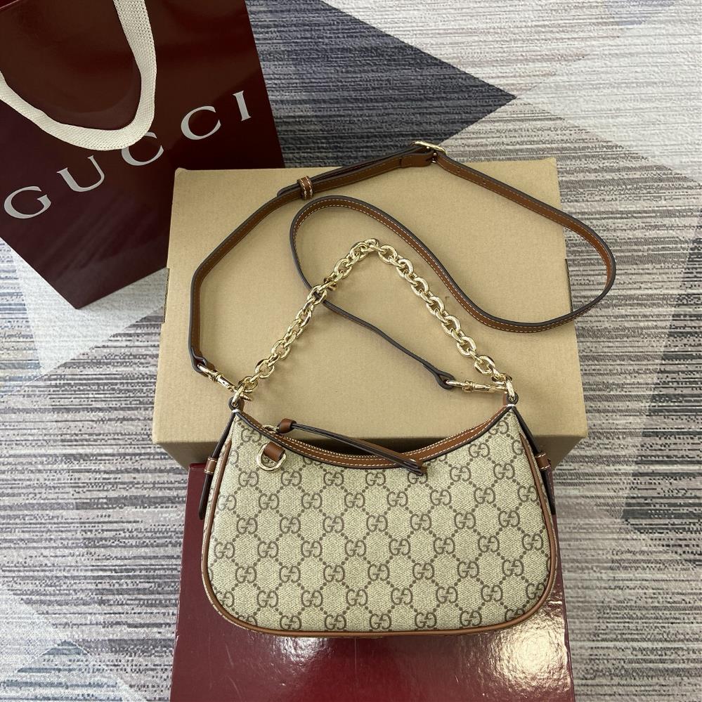 Equipped with a complete set of counter packaging for the 2025 autumnwinter collection the allnew GG Emblem series reinterprets the brands timeles