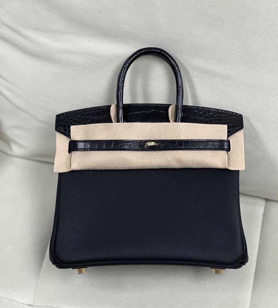 Birkin25 black gold matte touch in stock  professional luxury fashion brand agency businessIf you have wholesale or retail intentions please contac
