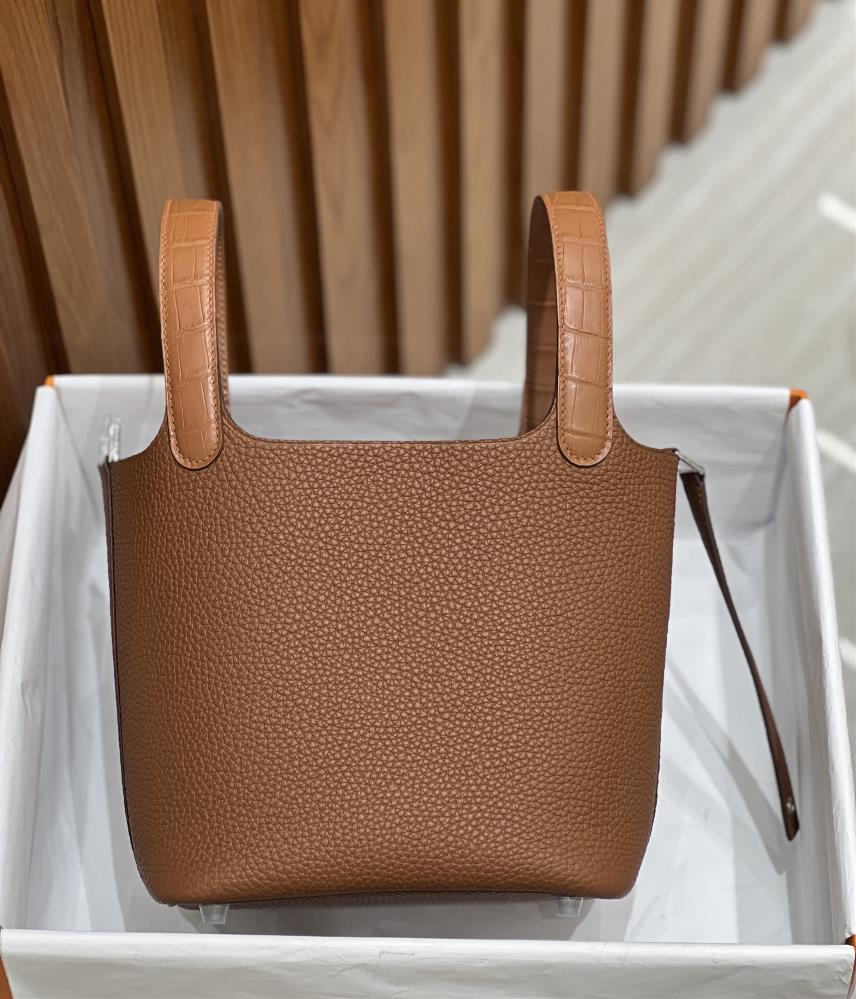 Tin 18 touch gold brown silver spot 2  professional luxury fashion brand agency businessIf you have wholesale or retail intentions please contact o