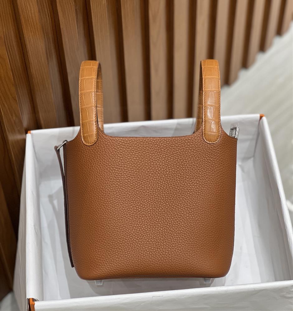 Tin 18 touch gold brown silver spot newly released  professional luxury fashion brand agency businessIf you have wholesale or retail intentions ple