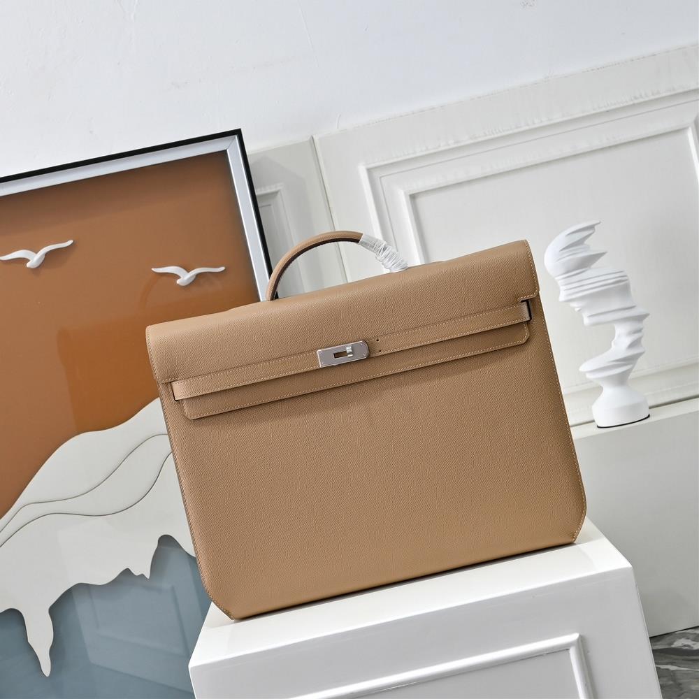 Kelly depeches Epson calf leather business handbag with main compartment for storageBack crotch zipper inner pocketHandheld size 36x29x5  professiona