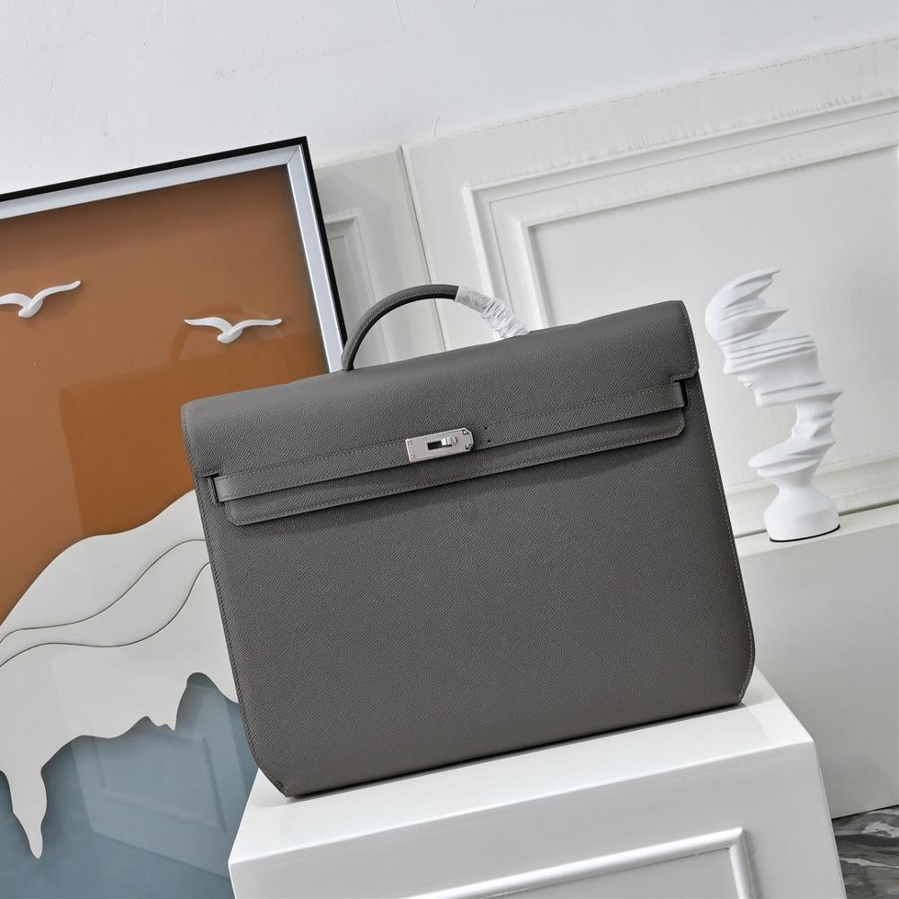 Kelly depeches Epson calf leather business handbag with main compartment for storageBack crotch zipper inner pocketHandheld size 36x29x5  professiona