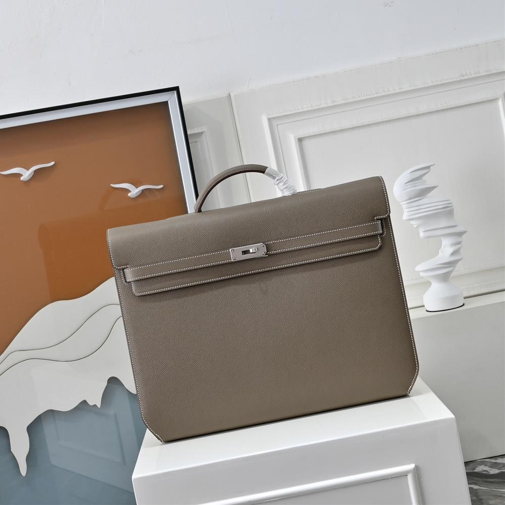 Kelly depeches Epson calf leather business handbag with main compartment for storageBack crotch zipper inner pocketHandheld size 36x29x5  professiona