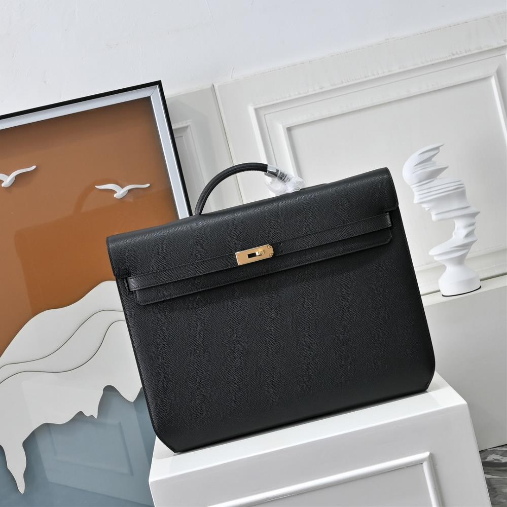 Kelly depeches Epson calf leather business handbag with main compartment for storageBack crotch zipper inner pocketHandheld size 36x29x5  professiona