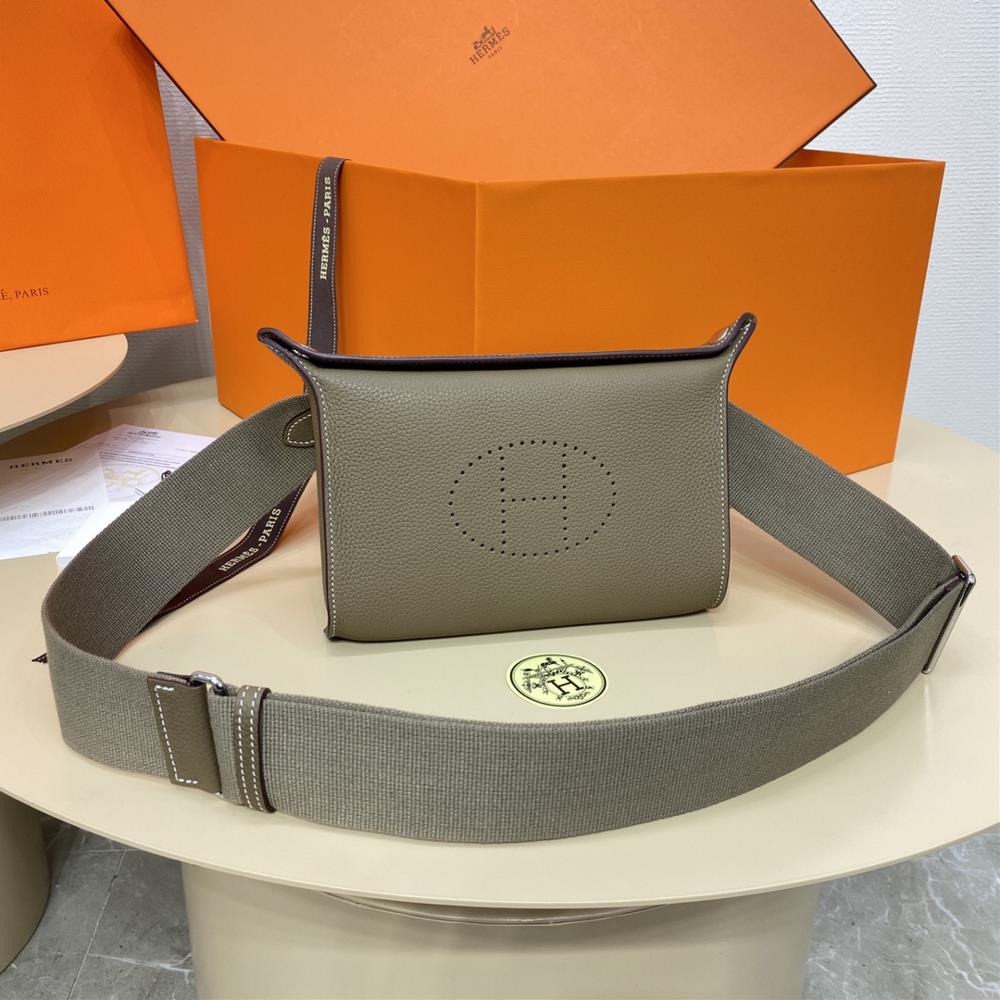Videpoches new plate bag for boys commonly known as plate bag officially called videpochesContemporary mens Evelyn simple and durable can be carr