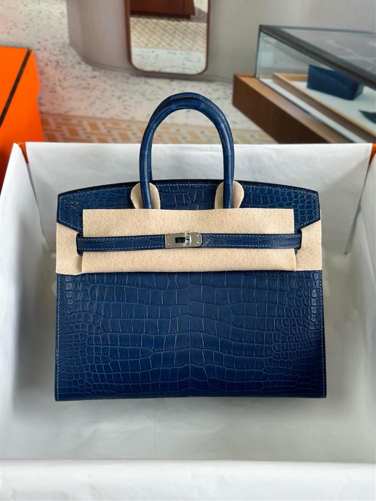 Bk25 external seam crocodile blue dyed handmade nail in stockHcp imported three pieces of crocodile skin topquality hand sewn wax thread  professio