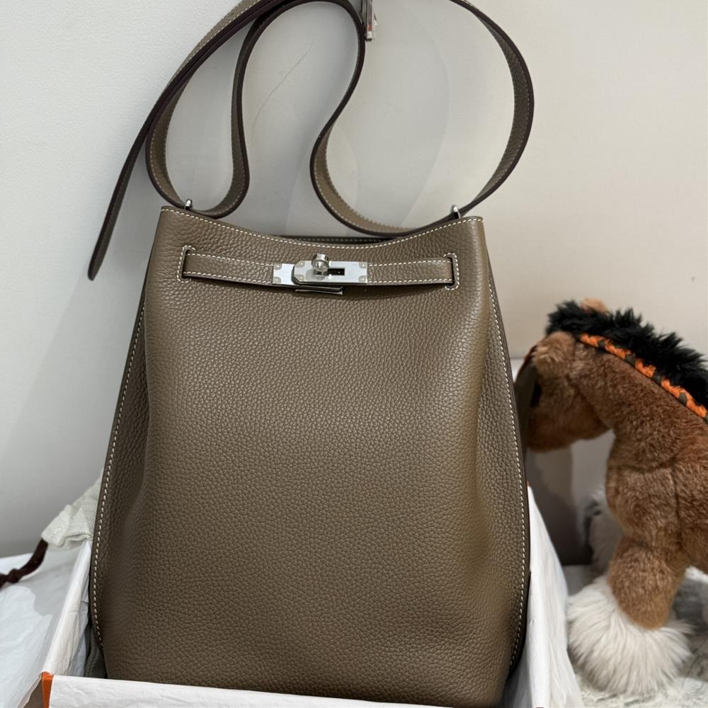 So Kelly 22cm 18 Elephant Grey Silver Buckle a popular daily commuting versatile button with perfect foreskin quality and perfect texture and super
