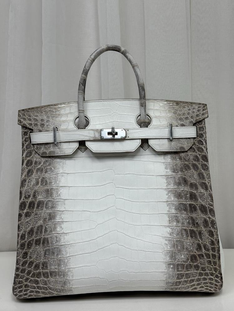 Hac 40 boxing champion imported from Singapore factory Nile Himalaya WhiteTraveling with a travel bag is definitely a refreshing breeze among the cro