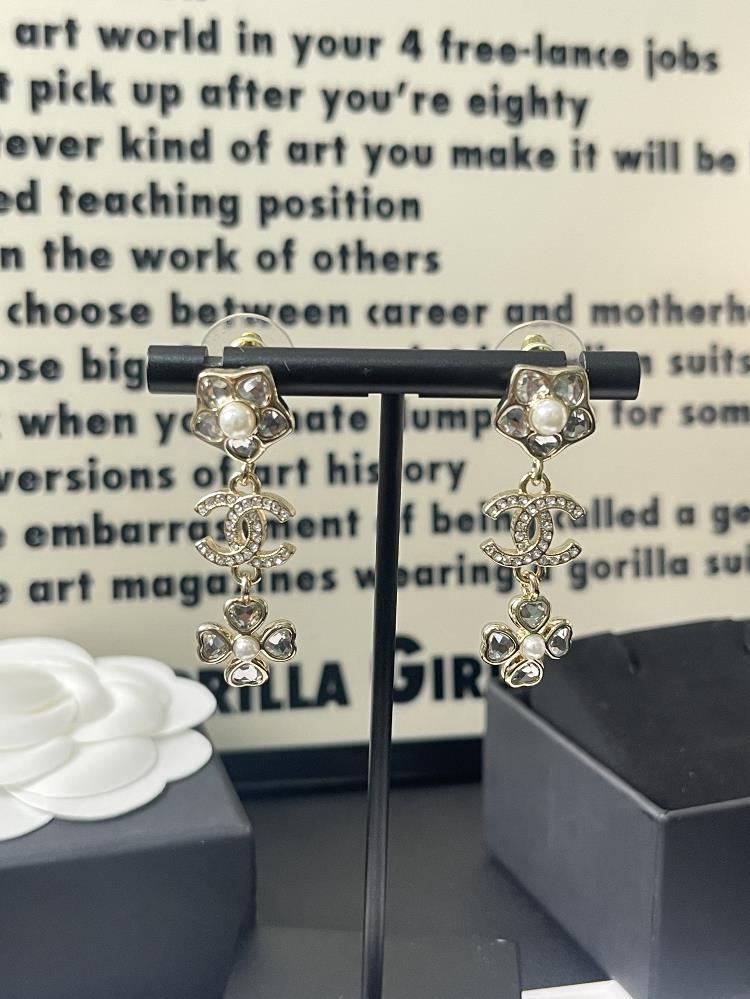 Xiaoxiangs new pentagram pearl double c heart clover tassel pendant earringsTagName  Chanel earrings tagId 10953326  professional luxury