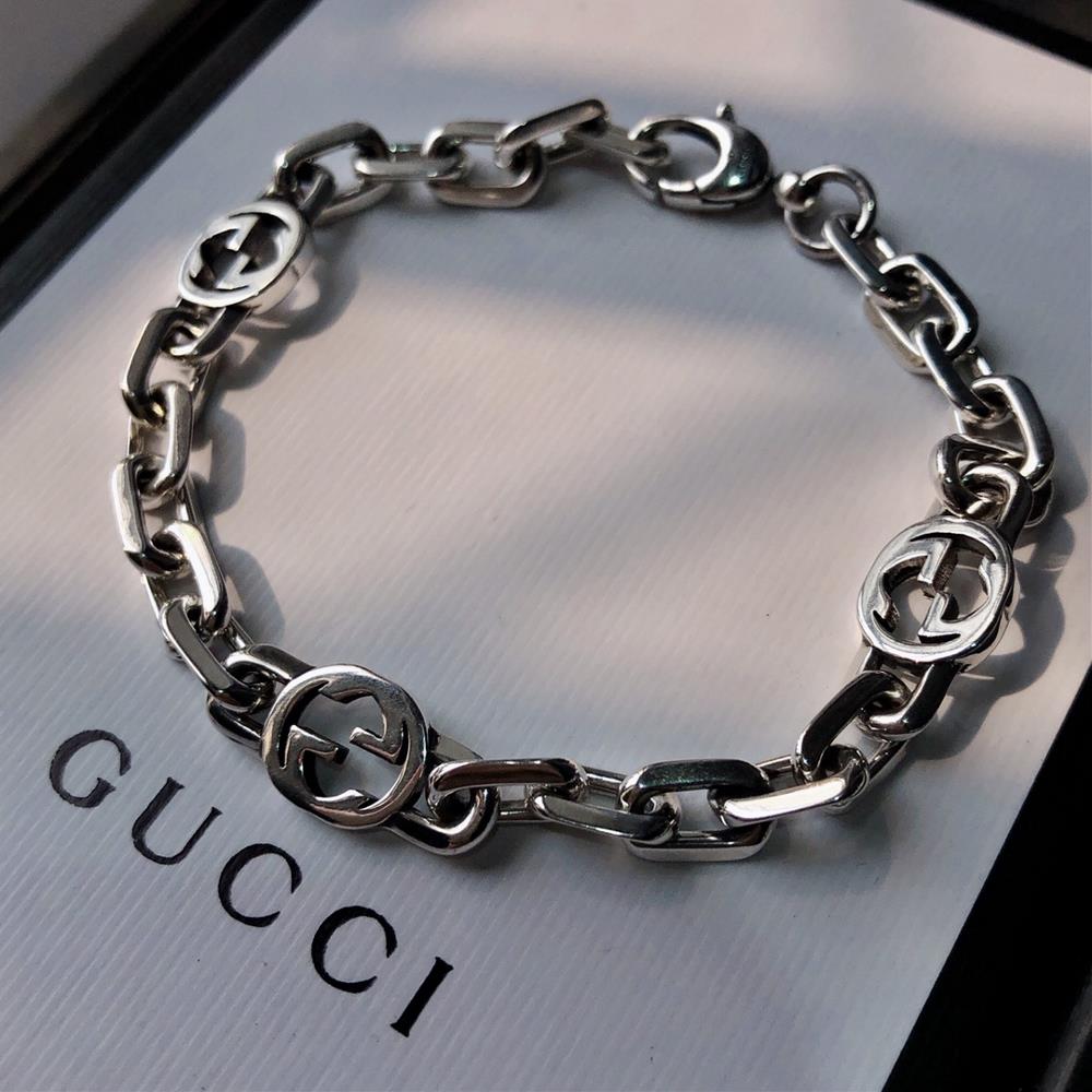 couple braceletsG u c c i interlocking sterling silver 925 braceletElegant and minimalist style one piece can be versatile18 20tagId 10722739Ta