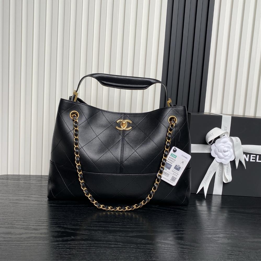 Chanel 25A highend handmade workshop AS5634 hobo is casual elegant and unique with diamond grid pattern splicing design The collision of calf leath