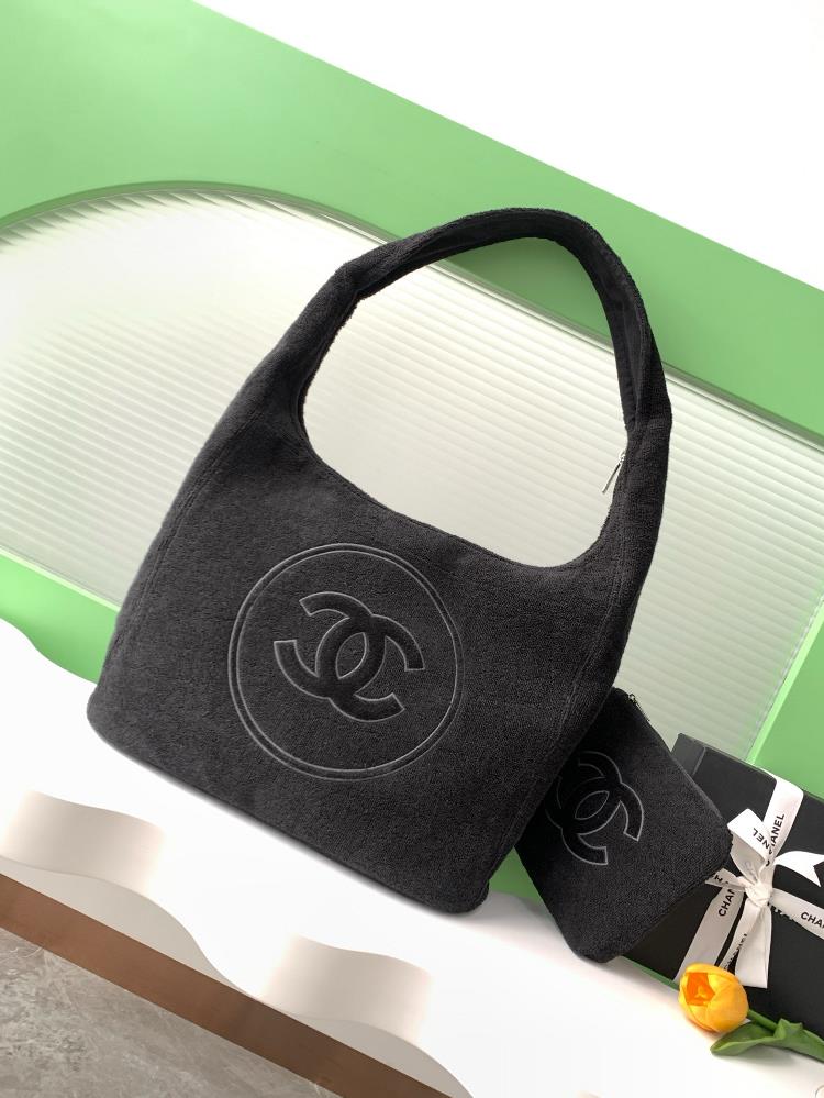 25 Coco Beach Beach Bag New Style BeautifulPaired with a scarf or hanging a small bag it looks super beautifulI havent been hit by the old beach bag