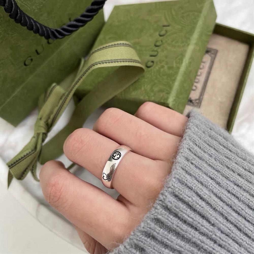 Narrow versionOriginal replica crafted with precisionGucci Pure Silver Love Fearless Flower and Bird Couple Ring Handheld RenderingtagId 10722586