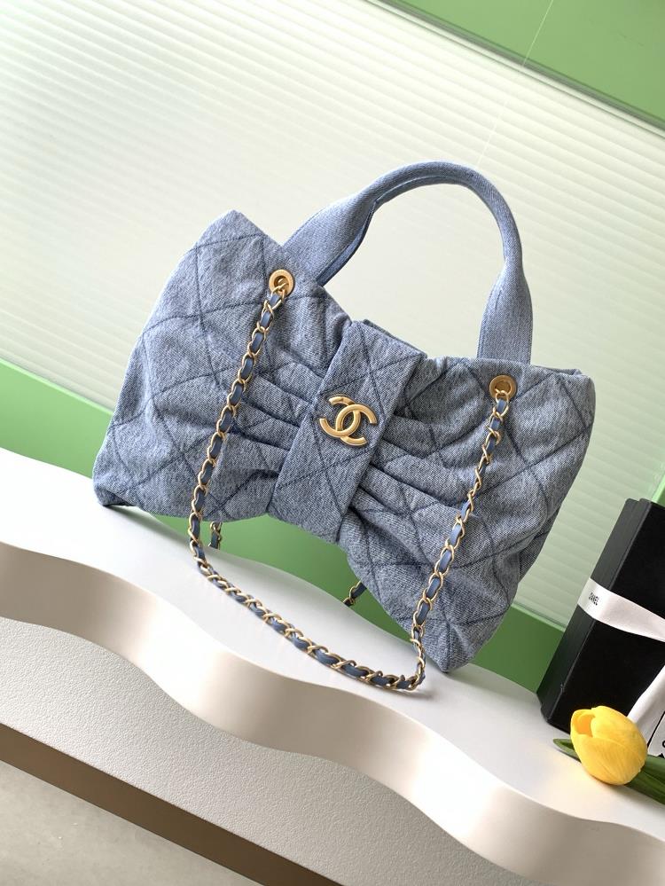 Chanel 25K Bow Comes to DenimThis season the bowtie element deeply touched my girlish heartThe clothes look much better and the price is much higher