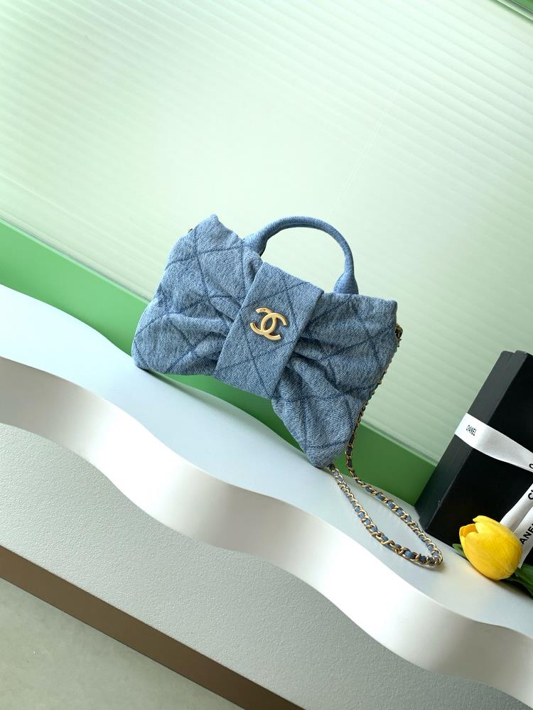 Chanel 25K Bow Comes to DenimThis season the bowtie element deeply touched my girlish heartThe clothes look much better and the price is much higher