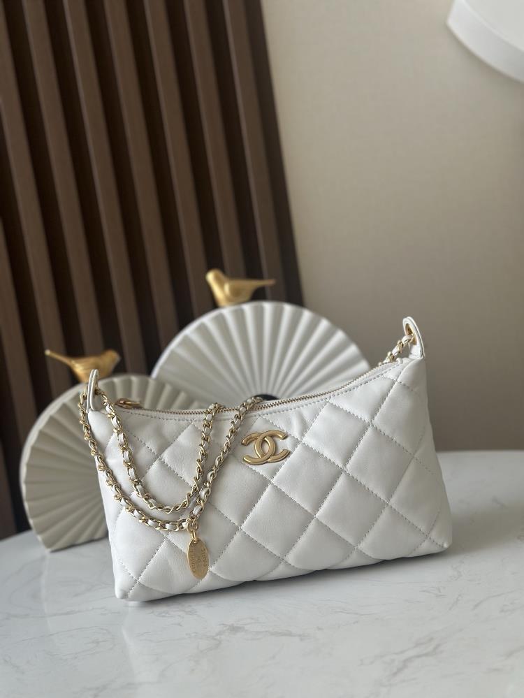Full set of Chanel 25S armpit bag Hobo full of highend feelThe bag is super goodlooking