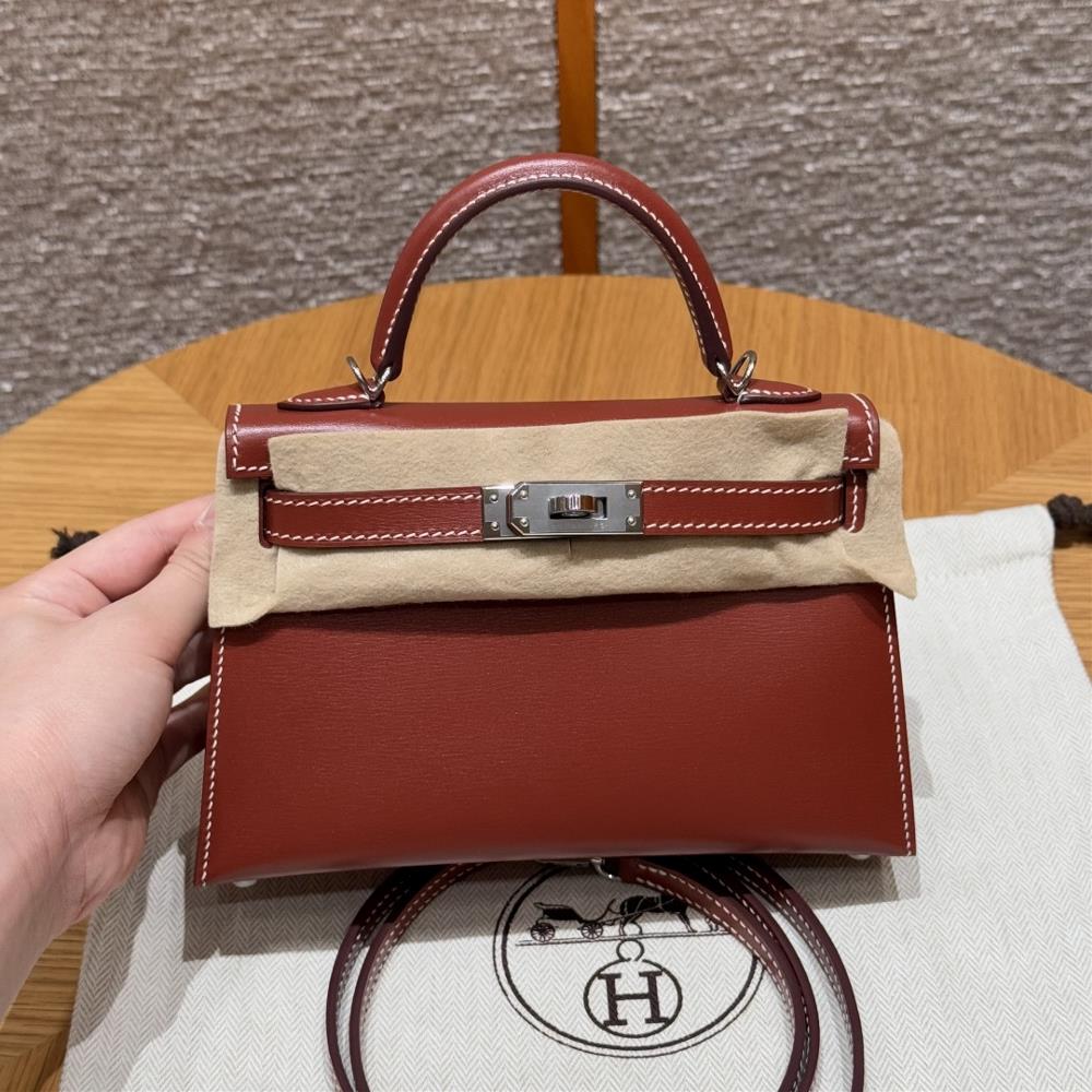 Stylemini kellyColour36Briquei2nataSize191255cmLeatherbox From FranceHardwaresilverMini K