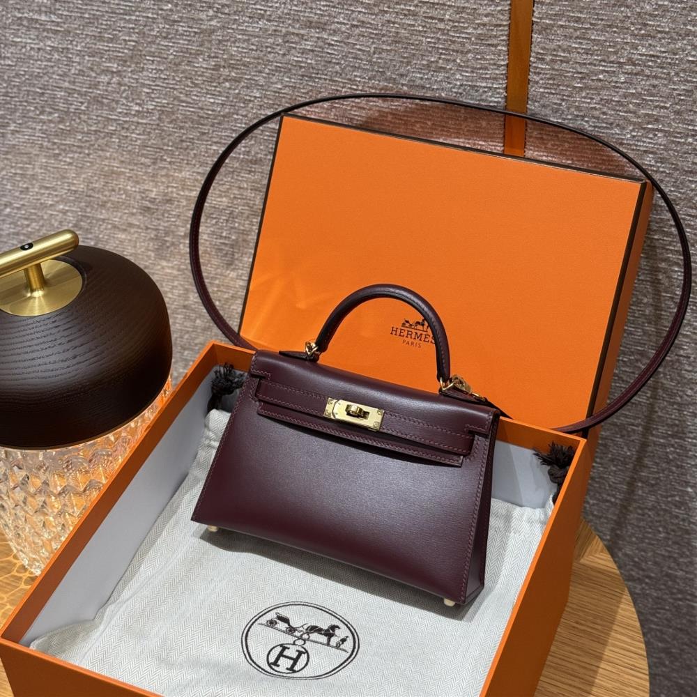 StyleKelly Mini 2Colour57BordeauxSize191255cmLeatherBox From FranceHardwareGoldMini Kelly