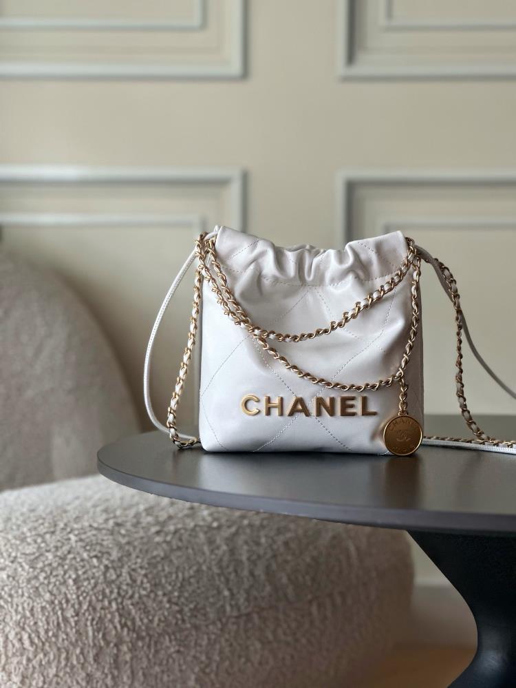 22cc SpringSummer Hot 22 Bag HappyClassic and timeless garbage bagsExclusive original box calf hide strengthThe hottest and most worth buying series