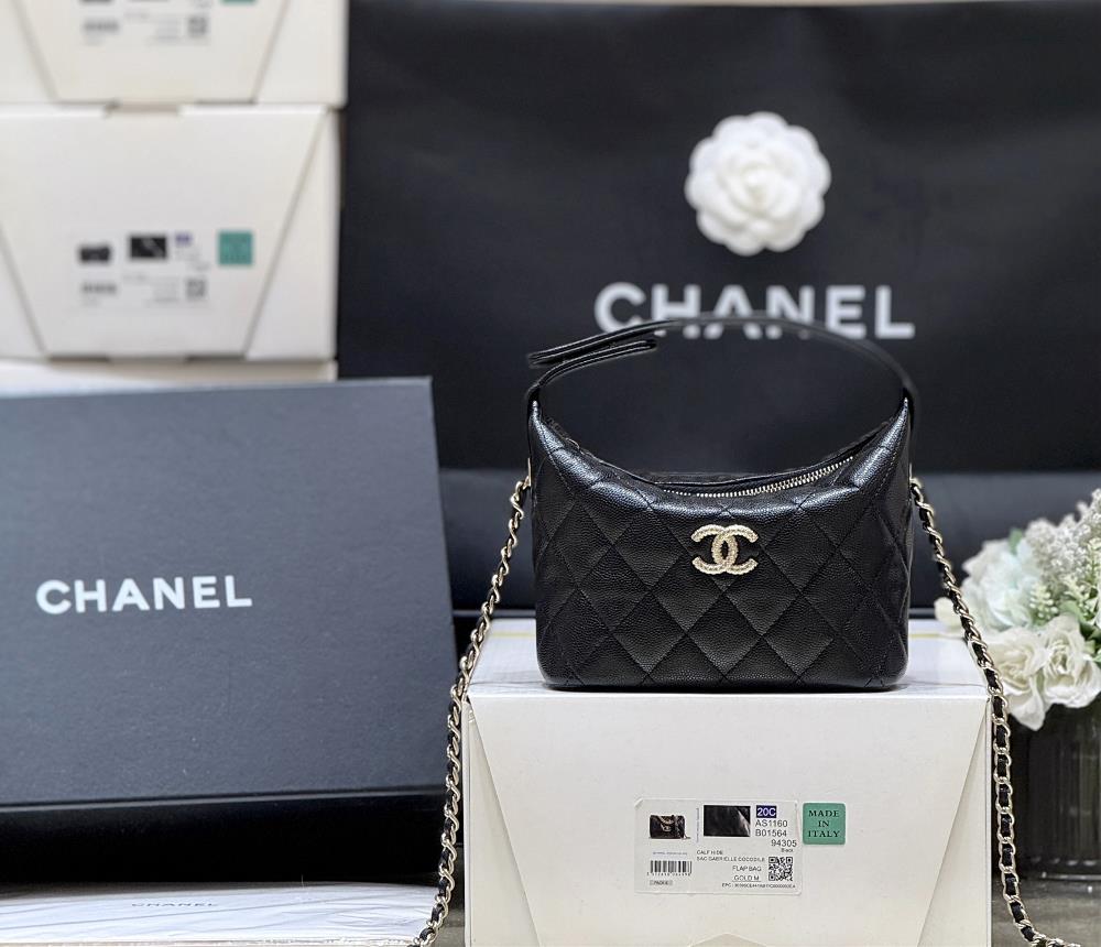 spot25A Advanced Handicraft Workshop Series HappyZP 28000 purchasedChanel 25A embossed hardware lunch box bagMrs Black Gold is so beautiful isnt sh