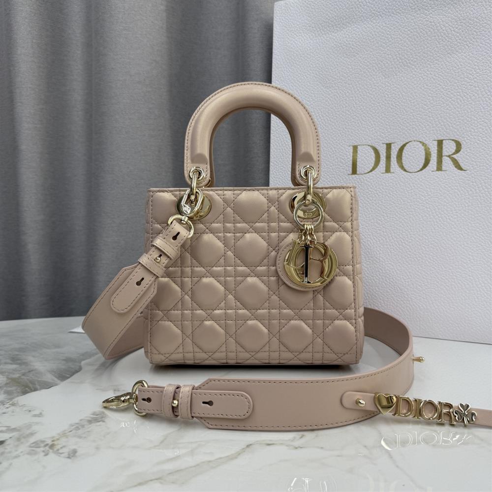 Four grid sheepskin light pink pearlLady Dianas Four Grid Collection featuring the lates