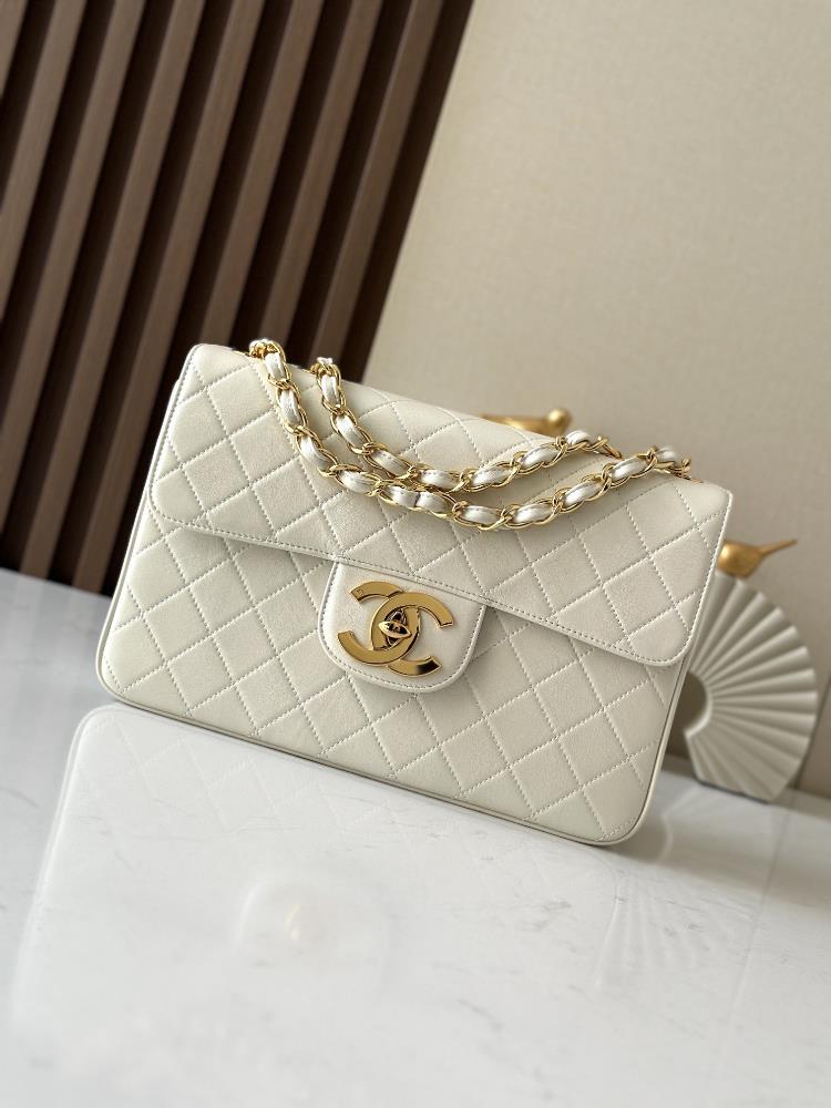 0 full set packaging same Chanel exclusive large gold buckle bag from BeisaoThe Chanel Classic Flap Bag in stock is a product that was re released by