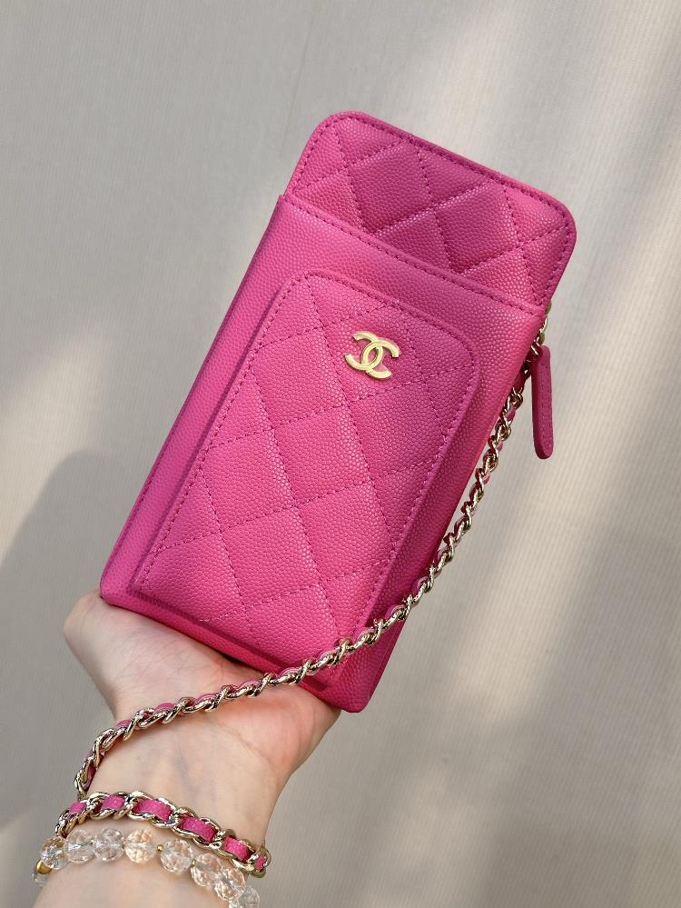 0990 strongly recommended to everyoneIt can be said to be a mobile phone bag or a card bag The front buckle is designed to hold bank cards and bus c