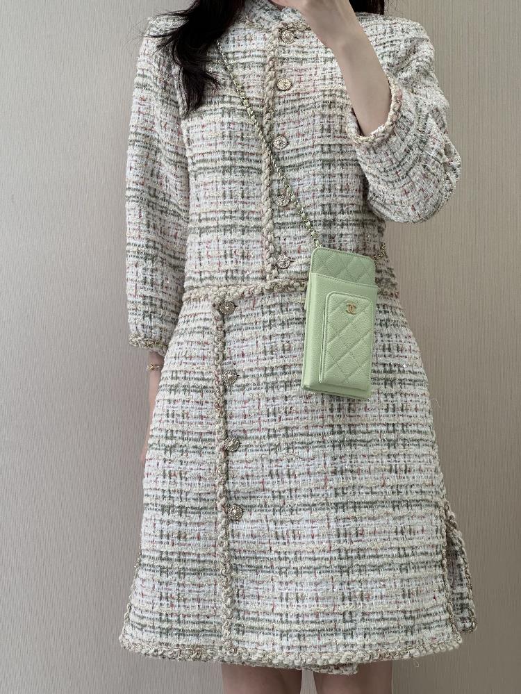 0990 green upper bodytagId 86491171TagName  Wallet    professional luxury fashion brand agency businessIf you have wholesale or retail