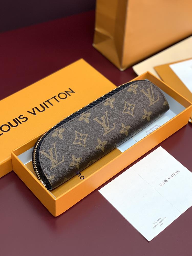 GI1477 Old Flower BlackCHARLOTTE chip version pen case this Charlotte pen case is made of