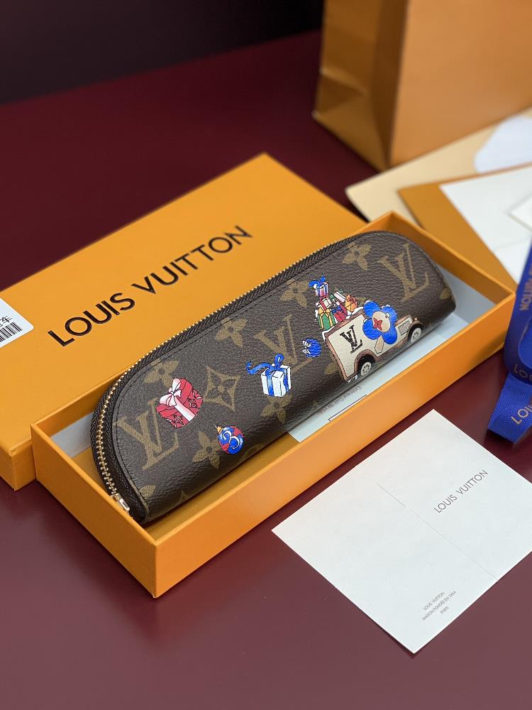 GI1474 sports car silk screen printingThe CHARLOTTE chip version pencil case and this Charlotte pencil case are filled with festive joy depicting Viv