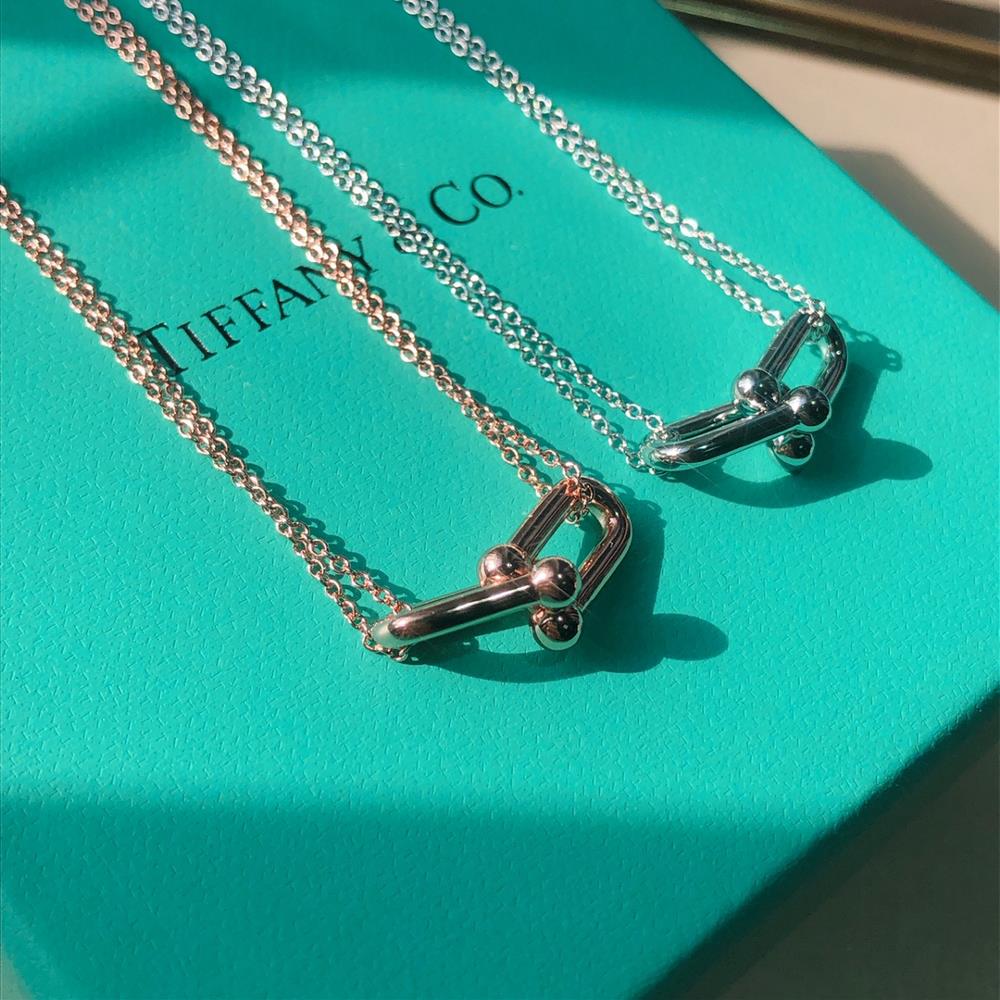 Todays new modelsThe Tiffany HardWear collection combines elegance and subversive spirit sensitively capturing the essence and energy of fashionable