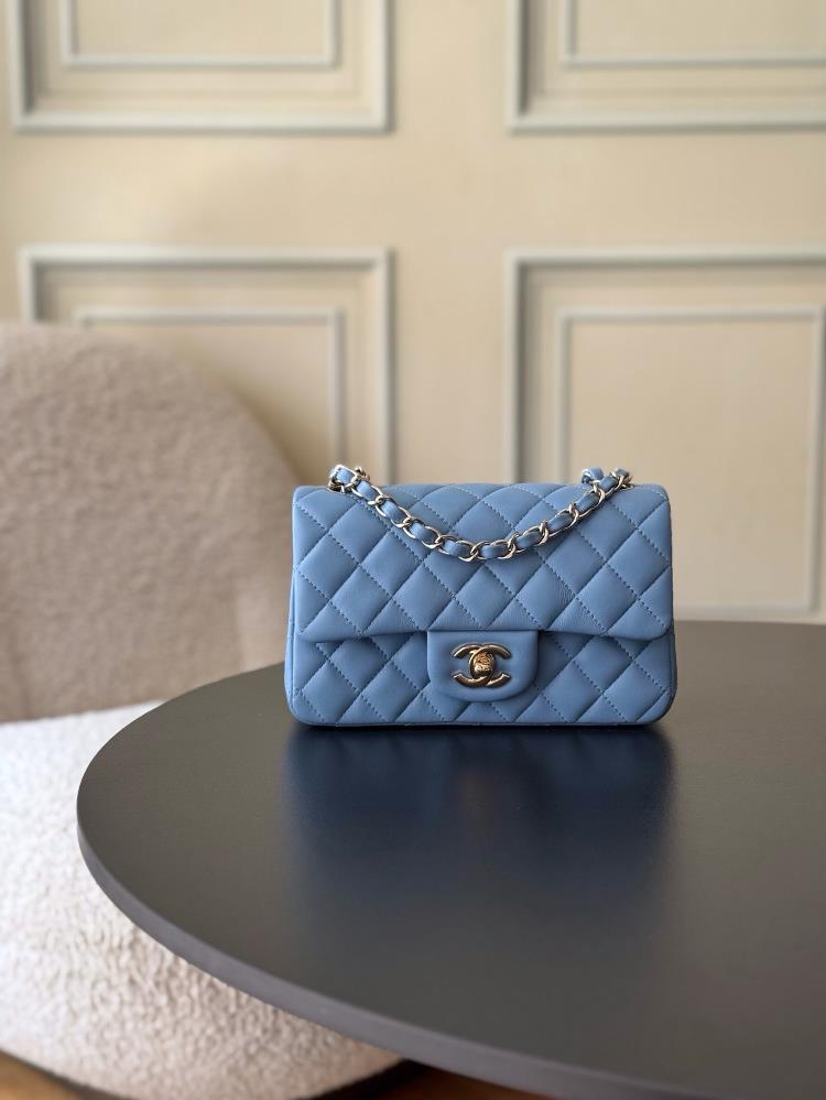 1116 Upgraded VersionFull name Classic Fla0 Mini SheepskinSize 12206cmImported lambskin from Haas leather factory24K electroplated all steel hardware