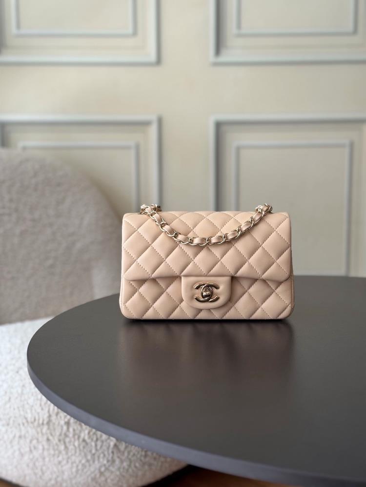 1116 Upgraded VersionFull name Classic Fla0 Mini SheepskinSize 12206cmImported lambskin from Haas leather factory24K electroplated all steel hardware