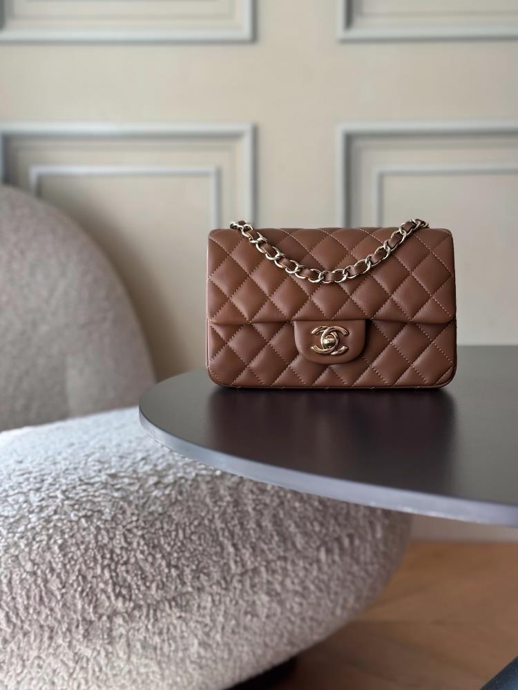 1116 Upgraded VersionFull name Classic Fla0 Mini SheepskinSize 12206cmImported lambskin from Haas leather factory24K electroplated all steel hardware