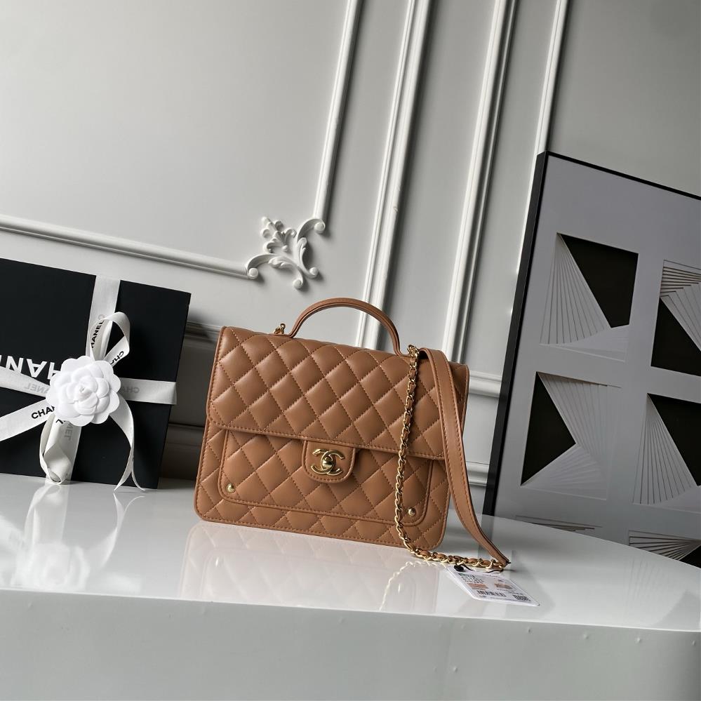 Chanel 25B Dual Shoulder Classic Retro AS5704 features a dual C design with a metal chain and lambskin for a vintage feel The bag has a dual shoulder