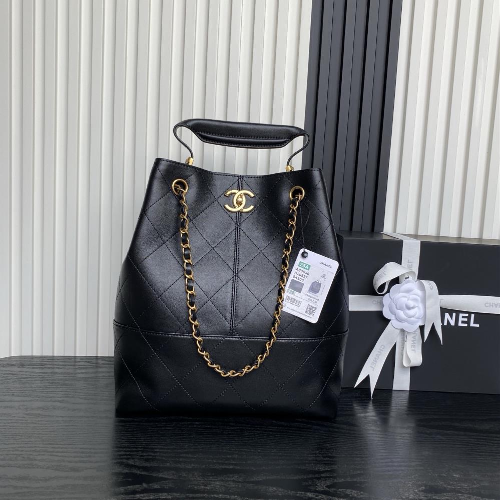 Chanel Hard Edition 25A High end Handmade Workshop AS5636 Hobo is casual elegant and unique with diamond grid pattern splicing design The combinati