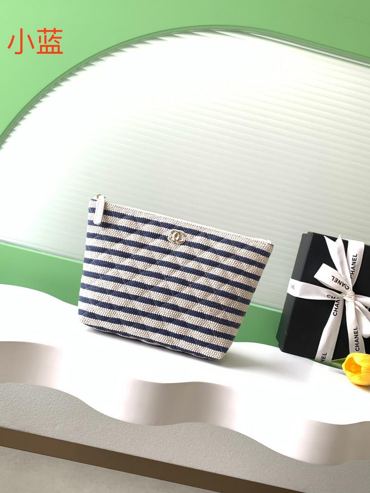 26C blue and white striped woven handbag with classic dual C metal logo made of Lafite grass material fresh and simple exuding a summer vacation atm