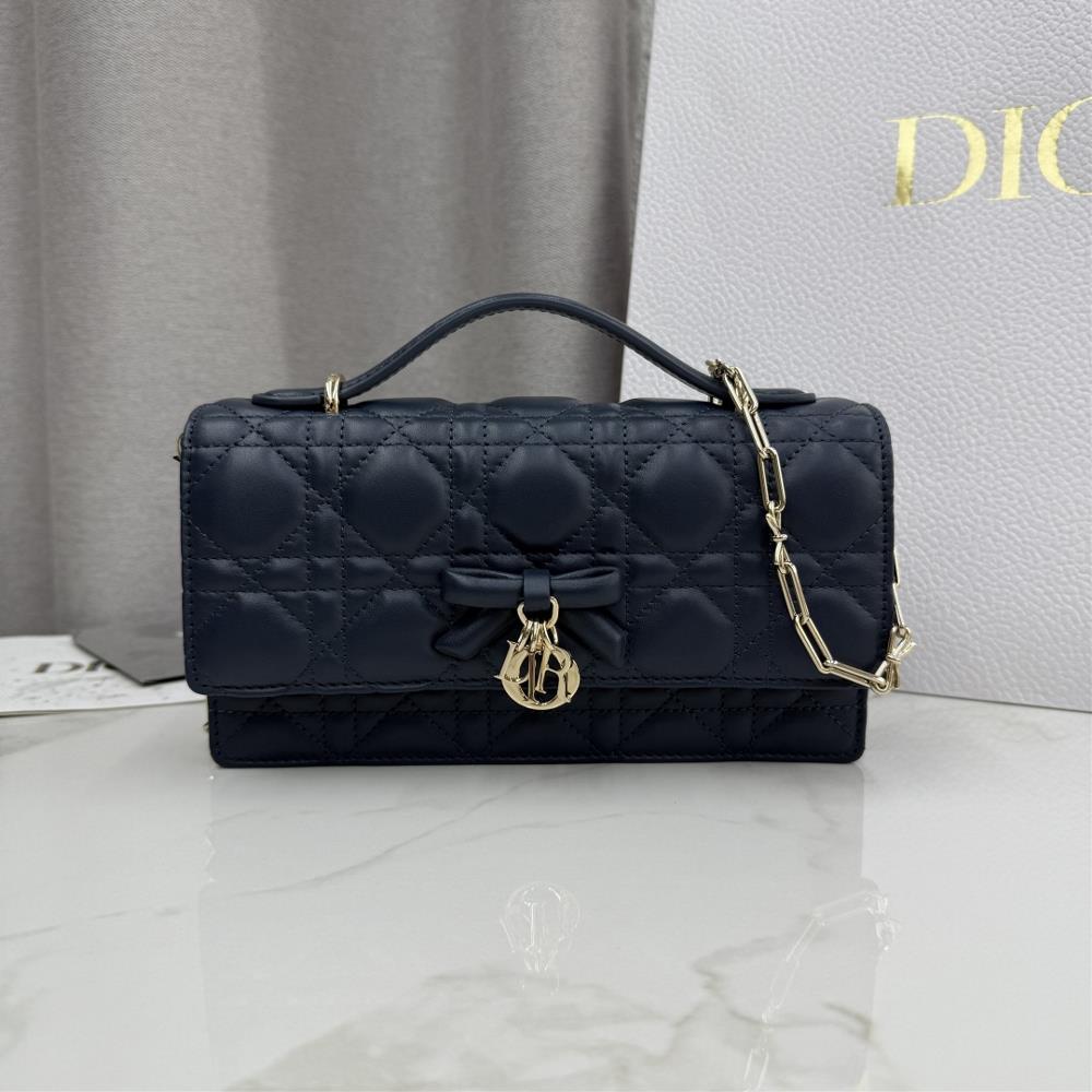 My Dior Mini Chain Handbag Number S0984 Night Sky Blue Sheepskin BowThis My Dior mini chain handbag further enriches this collection with its elegant
