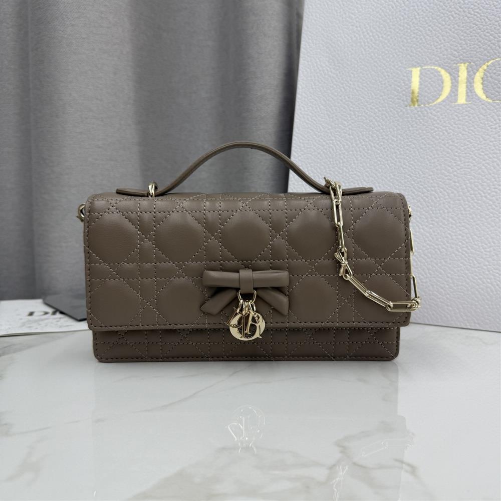 My Dior Mini Chain Handbag Number S0984 Grey Brown Sheepskin BowThis My Dior mini chain handbag further enriches this collection with its elegant and