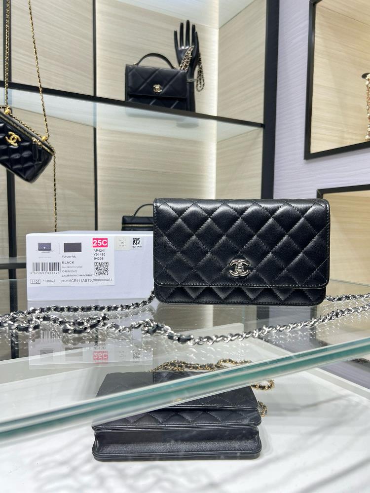 Ohanel The new upgraded version of the rotating buckle WOC is exclusively available on the market and the highest version is made of original sheeps