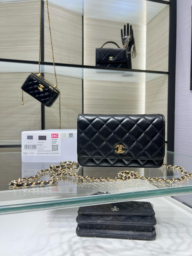 Ohanel The new upgraded version of the rotating buckle WOC is exclusively available on the market and the highest version is made of original sheeps